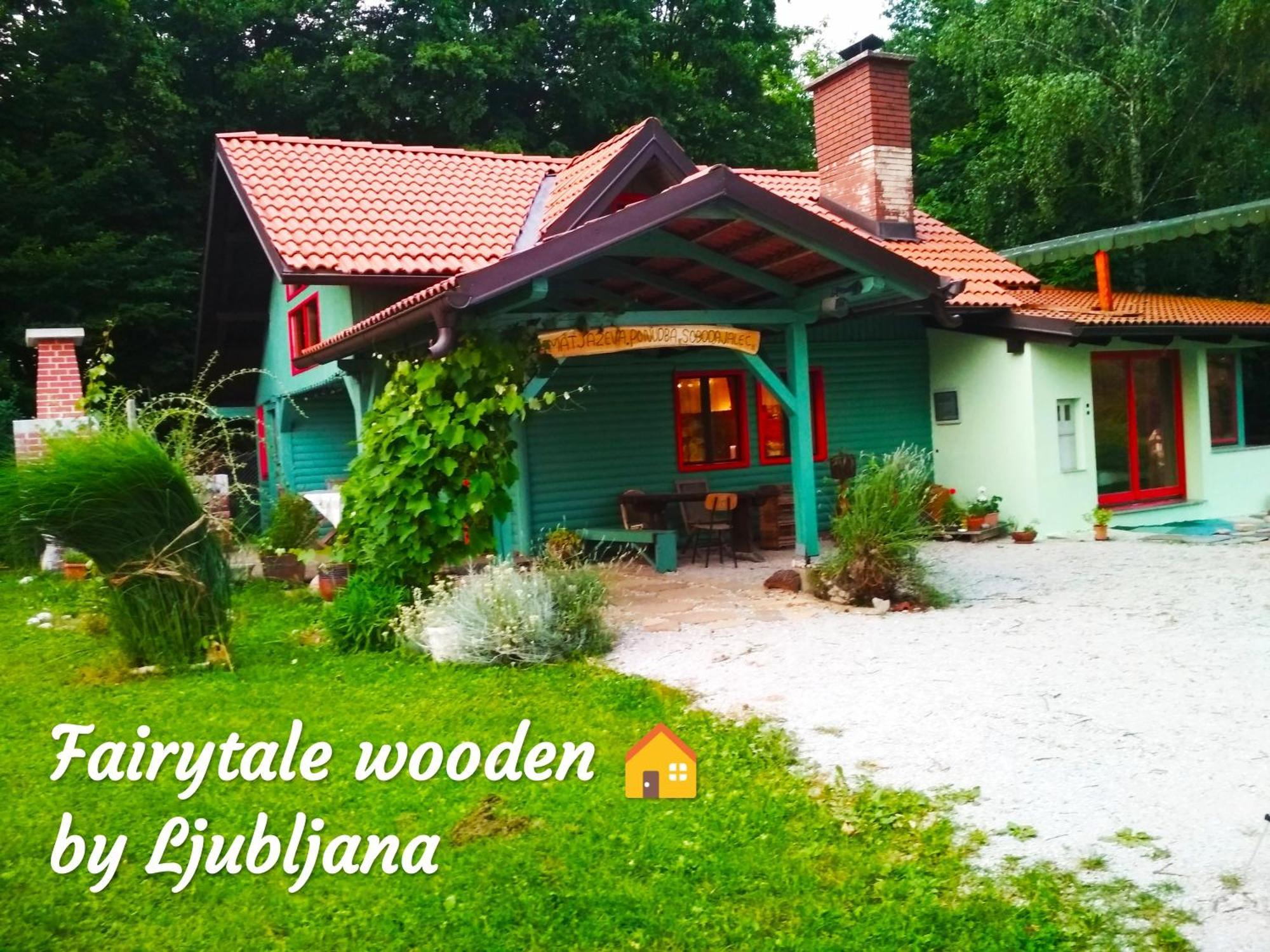 Villa Fairytale Wooden House By Ljubljana Grosuplje Esterno foto